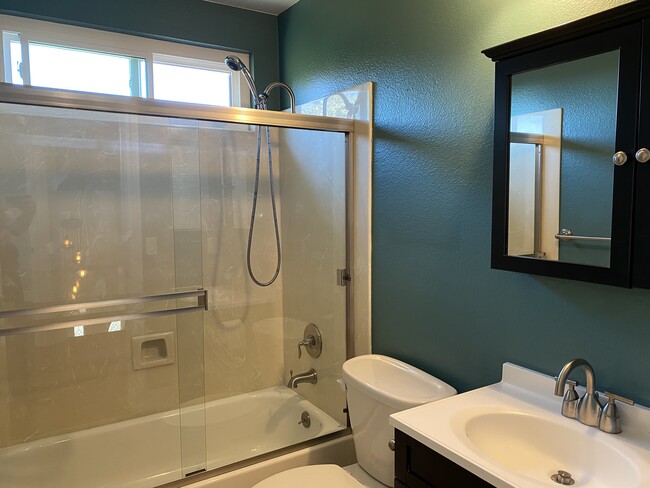 Building Photo - 5841 Charter Oaks Dr