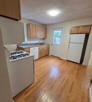 Building Photo - 7 Rifle Ct