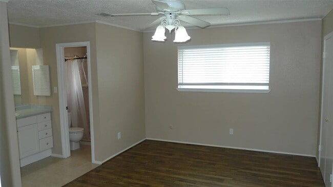 Building Photo - 14122 Bateau Dr