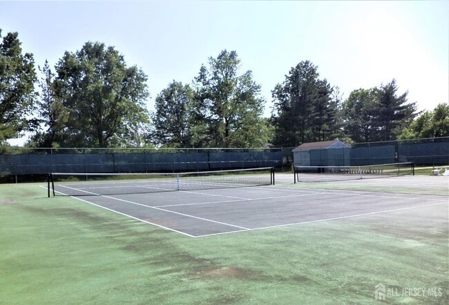 Building Photo - 304 Bromley Pl