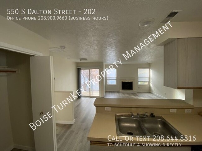 Building Photo - 550 S Dalton Ln