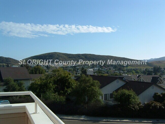 Building Photo - AVAILABLE JULY - Beautiful SLO Condo - 3 Bed / 2.5 Bath