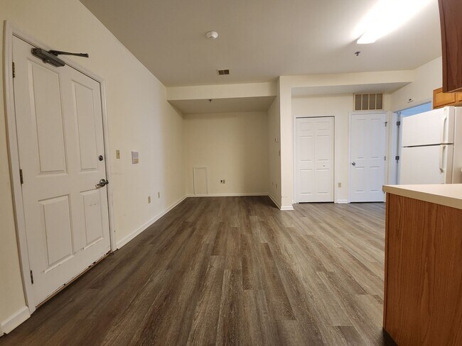 Building Photo - Downtown Bethlehem 2 Bedroom Apt.
