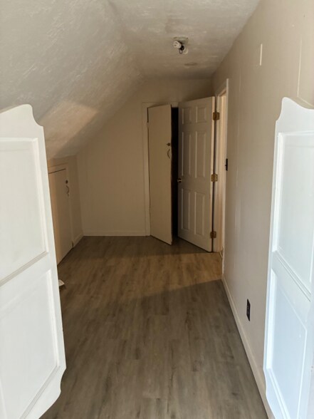 Building Photo - 5 Franklin St