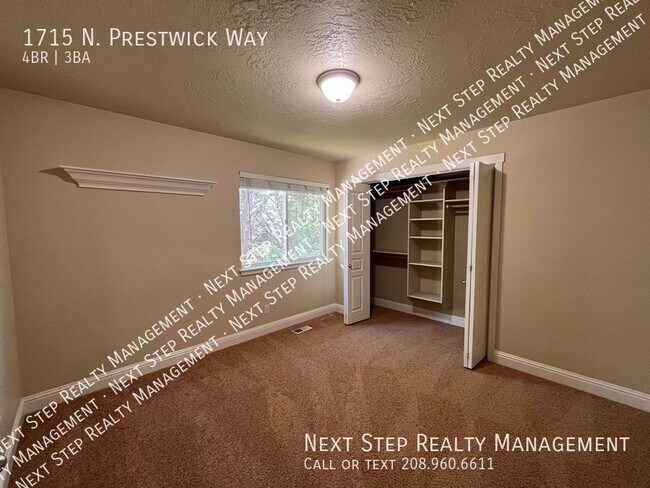 Building Photo - 1715 N Prestwick Way