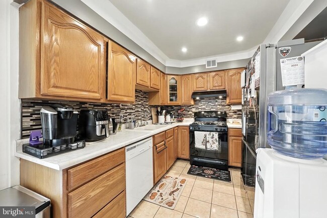 Building Photo - 14727 Bentley Square