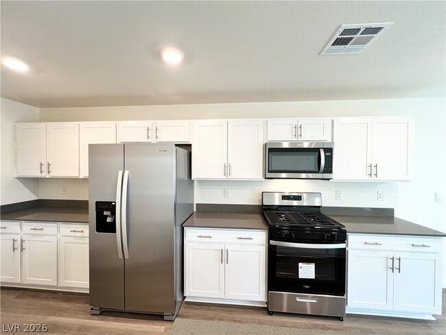 Building Photo - 2625 Dahlia Fls Ave