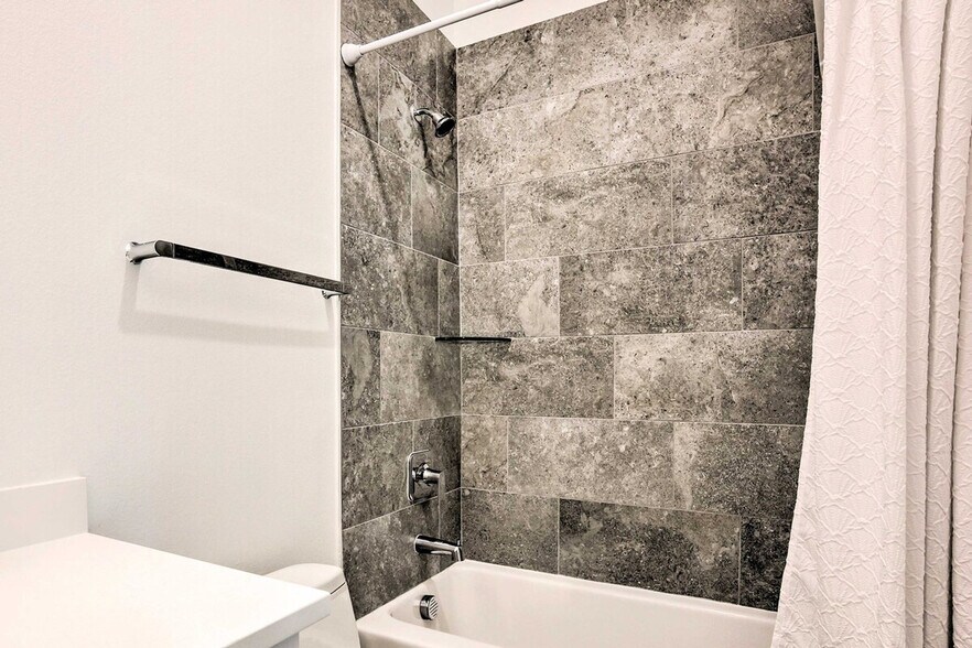 Building Photo - 15310 TX-105