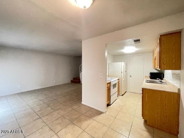 Building Photo - 4714 E Pueblo Ave