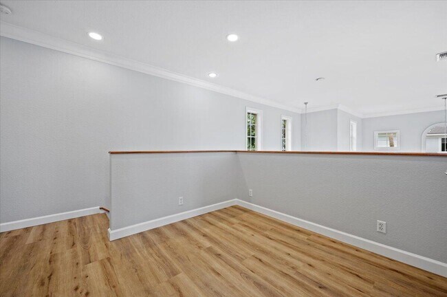 Building Photo - 1428 Barlow Ct