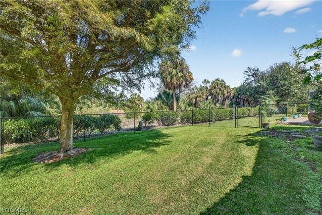 Building Photo - 8278 Sumner Ave