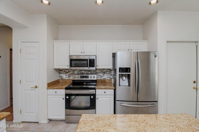 Building Photo - 1375 W Musket Way