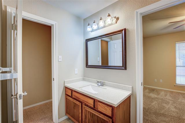 Building Photo - 535 Raintree Cir