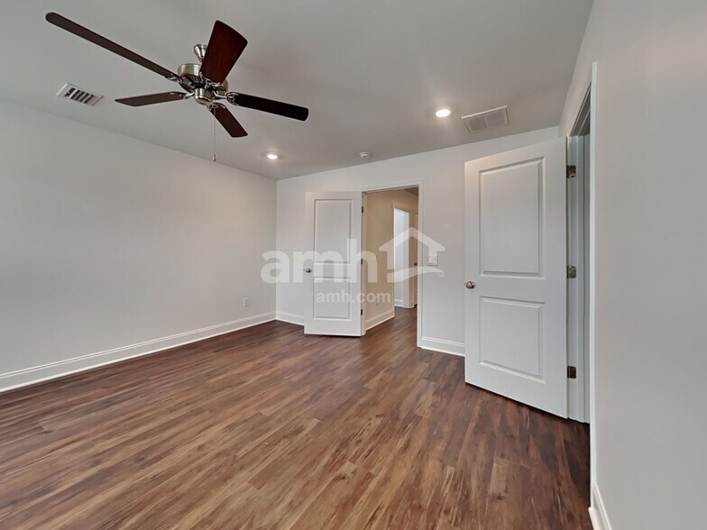 Building Photo - 547 Plumeria Ln
