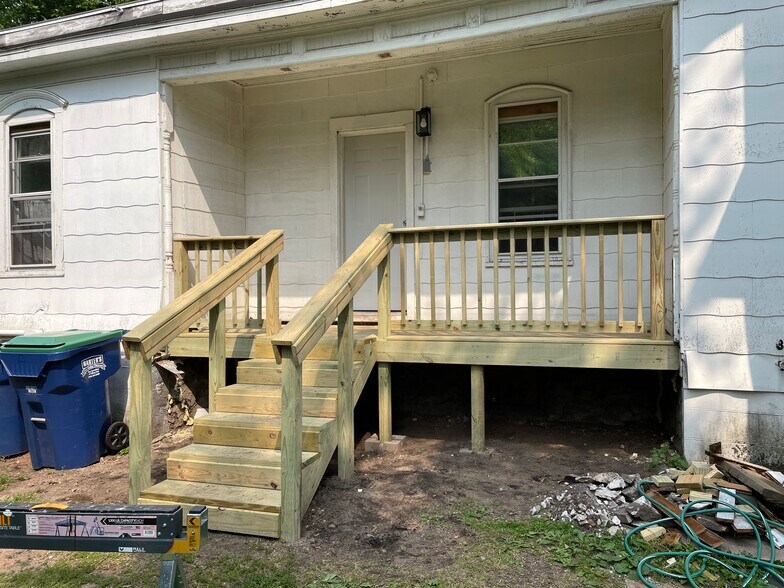 Building Photo - 622 Jefferson St Apt A