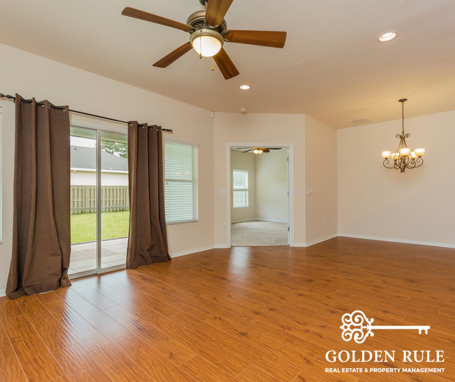 Building Photo - 7595 SW 84th Dr