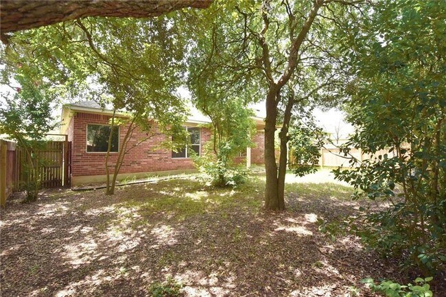 Building Photo - 3709 Tall Cedars Rd