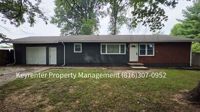 Building Photo - 202 N Paul Dr