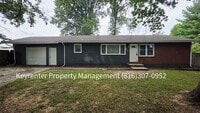 Building Photo - 202 N Paul Dr