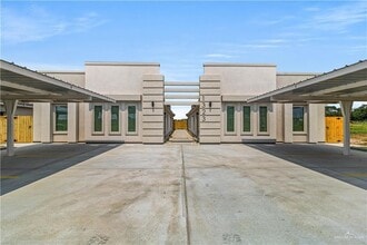 Building Photo - 1314 Beverly Ave