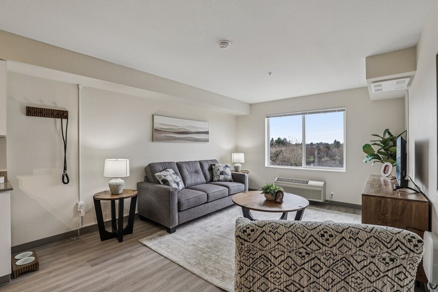 Building Photo - Woodland Flats