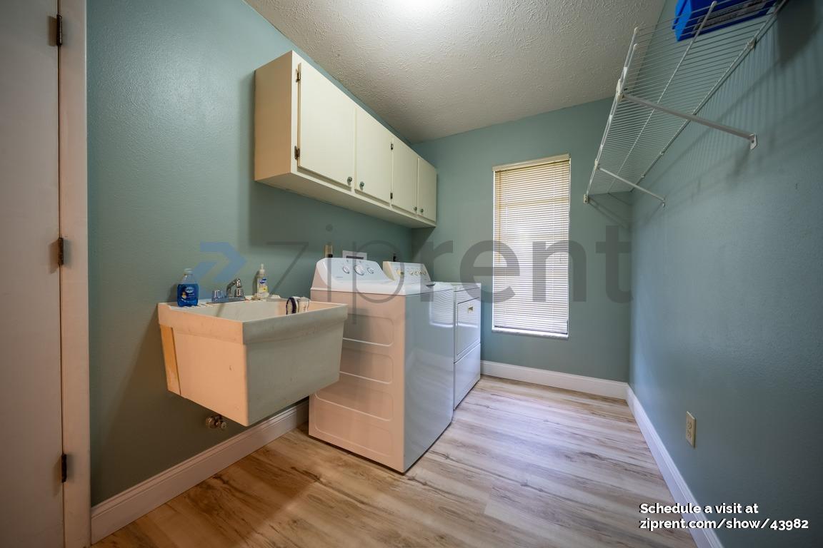 Building Photo - 1774 Whiskey Creek Dr