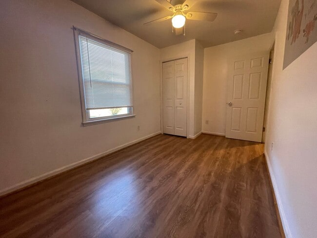 Building Photo - Updated Rancher on an Acre!