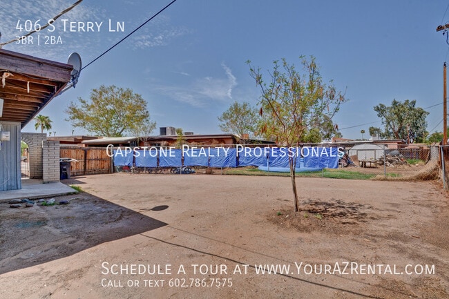 Building Photo - 406 S Terry Ln