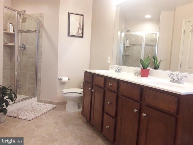 Building Photo - 42181 Castle Ridge Square