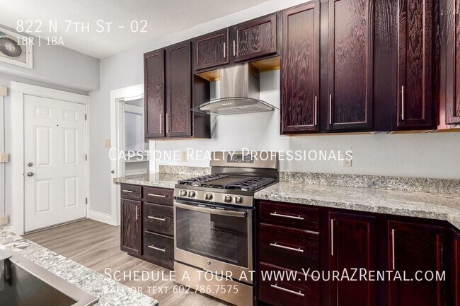 Building Photo - 822 N 7th St