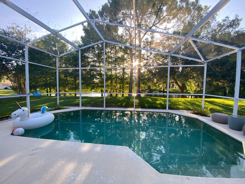 Building Photo - 2840 Runyon Cir