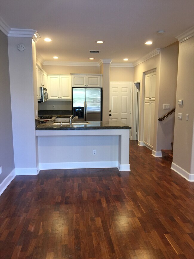 Building Photo - 1317 Corte Alemano