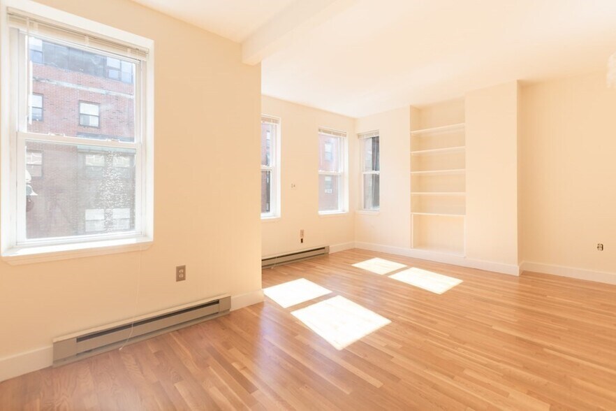 Primary Photo - 26 Battery St
