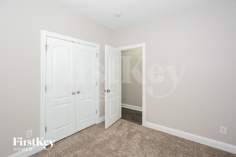 Building Photo - 1391 Napa St NW