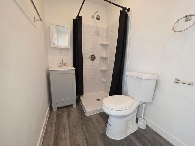 Building Photo - 1819 Oakshire Ct