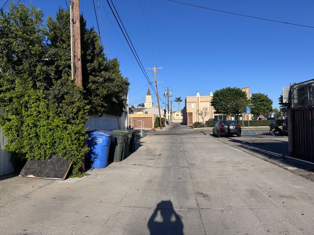 Building Photo - 2504 W 85th St