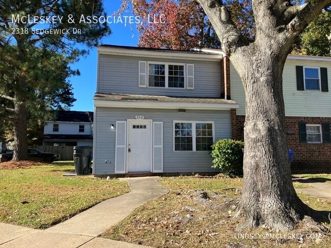 Primary Photo - 2318 Sedgewick Dr