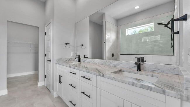 Building Photo - Stunning New Construction Villa for Rent Near Lake John