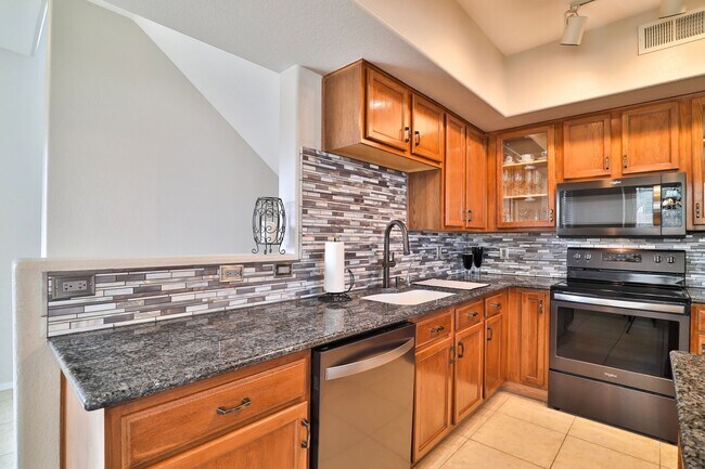 Building Photo - Furnished 2 bed / 2.5 bath Gilbert Condo i...