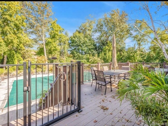 Building Photo - 80 Northgate Cir