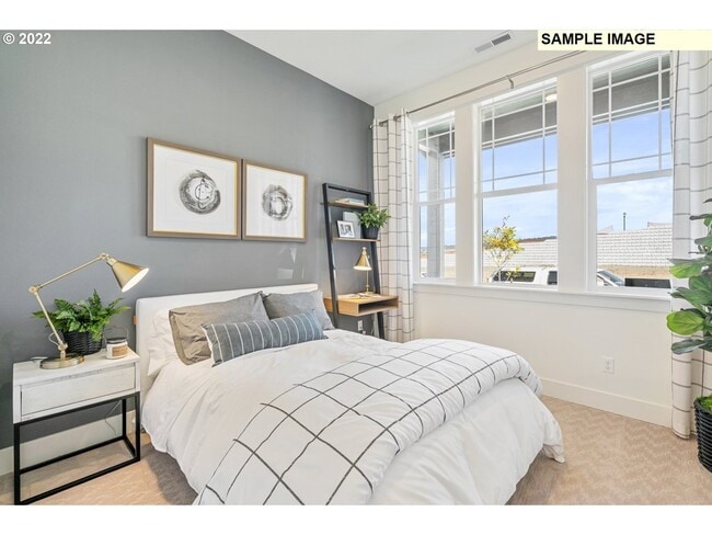 Building Photo - 16701 SW Darwin Lp