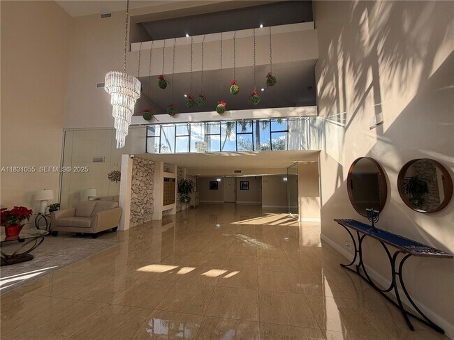 Building Photo - 16251 Golf Club Rd