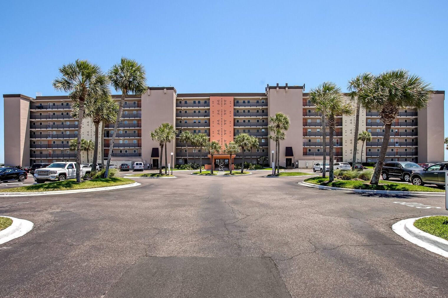 Building Photo - 3350 S Fletcher Ave