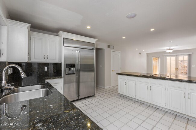 Building Photo - 49 Biltmore Estates Dr