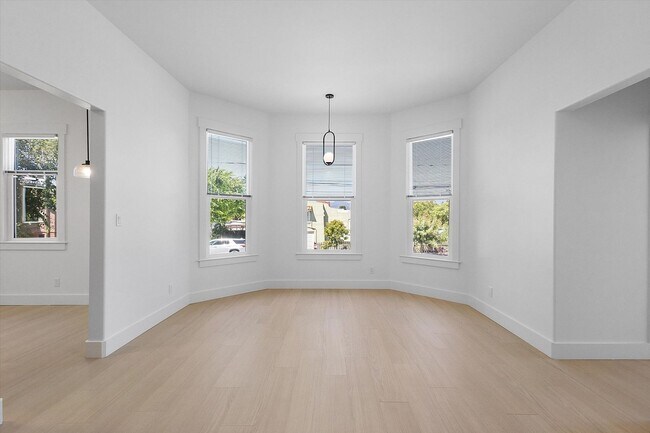 Building Photo - 1533 Lafayette St