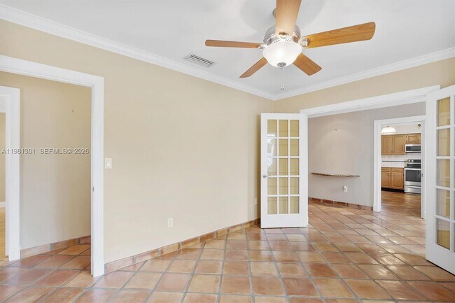 Building Photo - 300 187th St