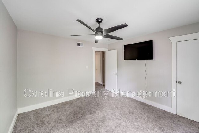 Building Photo - 638 Chipley Ave