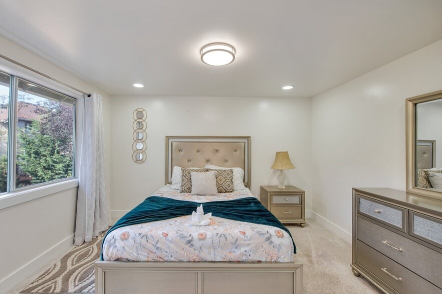 Building Photo - 21439 129th Pl SE