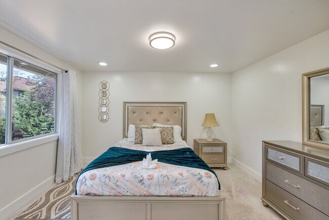 Building Photo - 21439 129th Pl SE