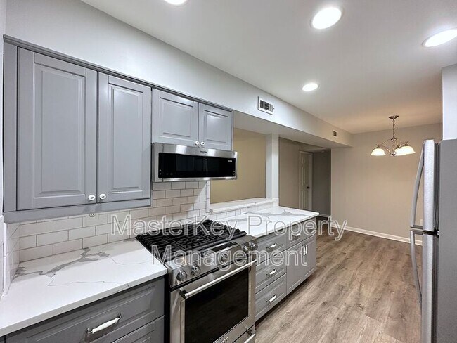 Building Photo - 1312 Hillbrow Ln